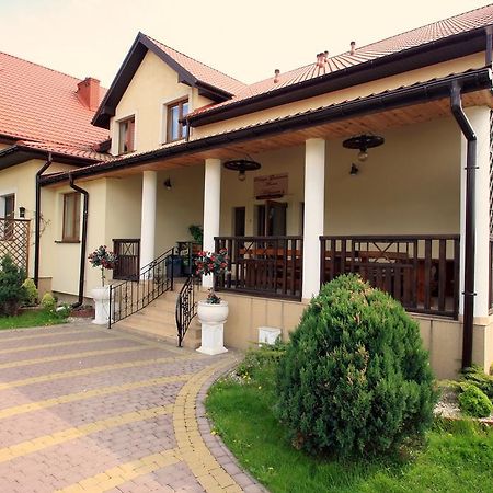 Pokoje Goscinne Anna Airport Modlin Nowy Dwór Mazowiecki Dış mekan fotoğraf